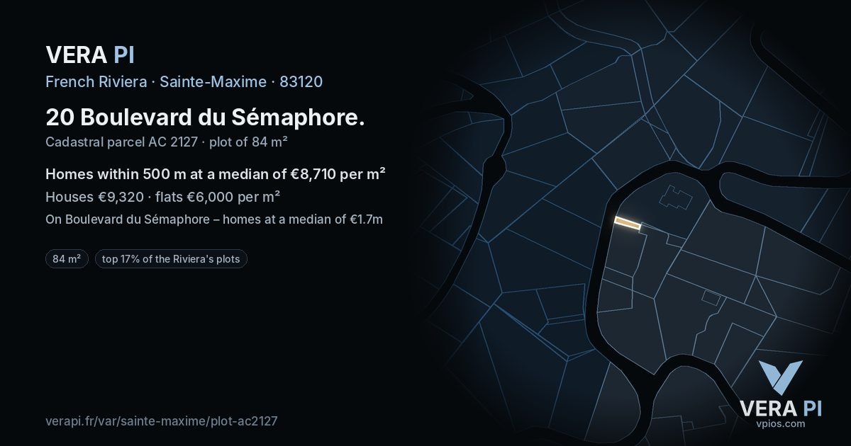 20 Boulevard du Sémaphore, Sainte-Maxime at night – the plot lit, the parcels around coloured by the prices near them