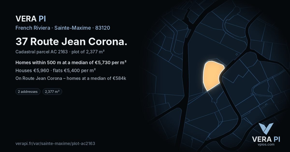 37 Route Jean Corona, Sainte-Maxime at night – the plot lit, the parcels around coloured by the prices near them