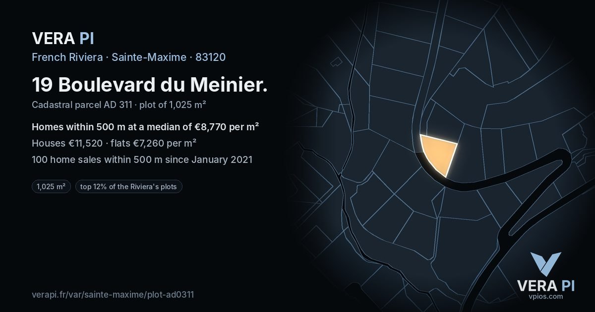 19 Boulevard du Meinier, Sainte-Maxime at night – the plot lit, the parcels around coloured by the prices near them