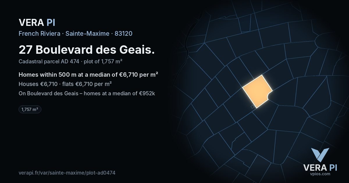 27 Boulevard des Geais, Sainte-Maxime at night – the plot lit, the parcels around coloured by the prices near them