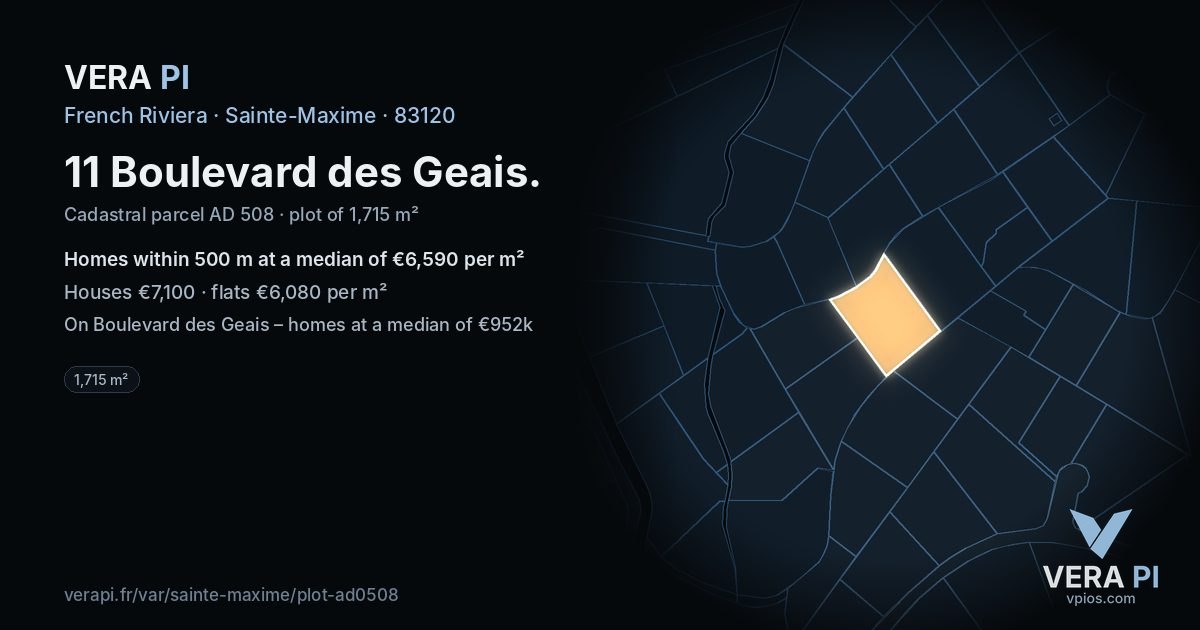 11 Boulevard des Geais, Sainte-Maxime at night – the plot lit, the parcels around coloured by the prices near them