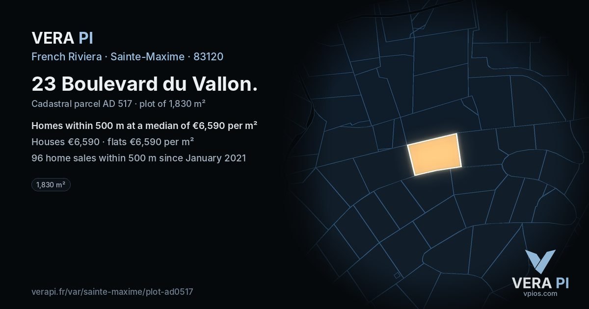 23 Boulevard du Vallon, Sainte-Maxime at night – the plot lit, the parcels around coloured by the prices near them