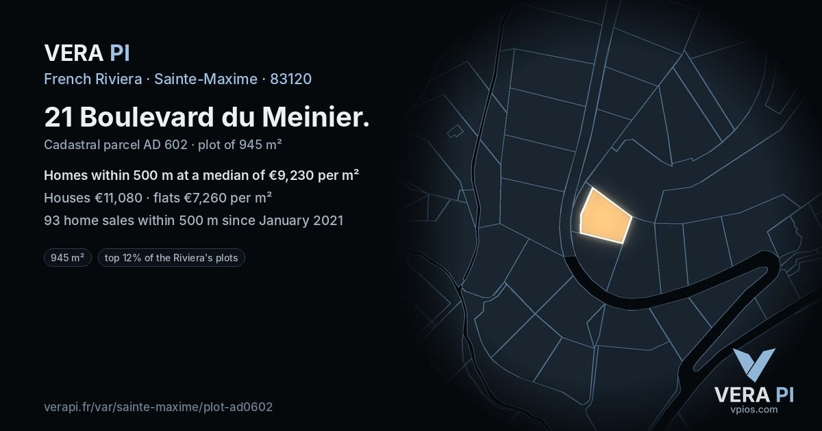 21 Boulevard du Meinier, Sainte-Maxime at night – the plot lit, the parcels around coloured by the prices near them