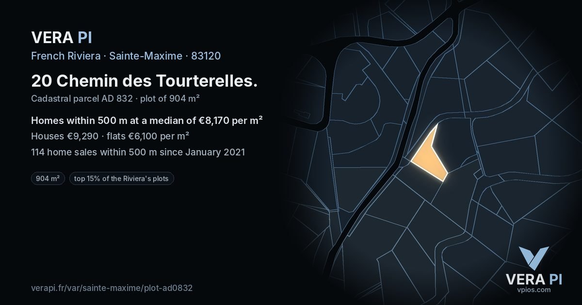 20 Chemin des Tourterelles, Sainte-Maxime at night – the plot lit, the parcels around coloured by the prices near them