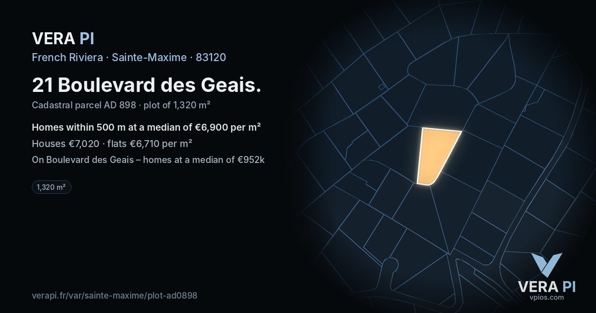 21 Boulevard des Geais, Sainte-Maxime at night – the plot lit, the parcels around coloured by the prices near them