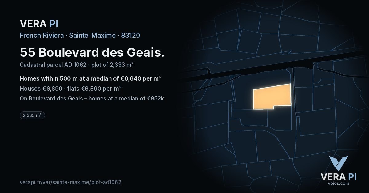 55 Boulevard des Geais, Sainte-Maxime at night – the plot lit, the parcels around coloured by the prices near them