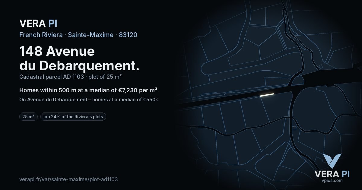 148 Avenue du Debarquement, Sainte-Maxime at night – the plot lit, the parcels around coloured by the prices near them
