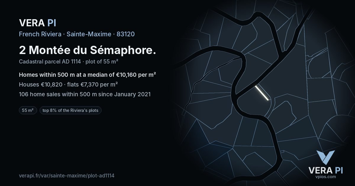 2 Montée du Sémaphore, Sainte-Maxime at night – the plot lit, the parcels around coloured by the prices near them