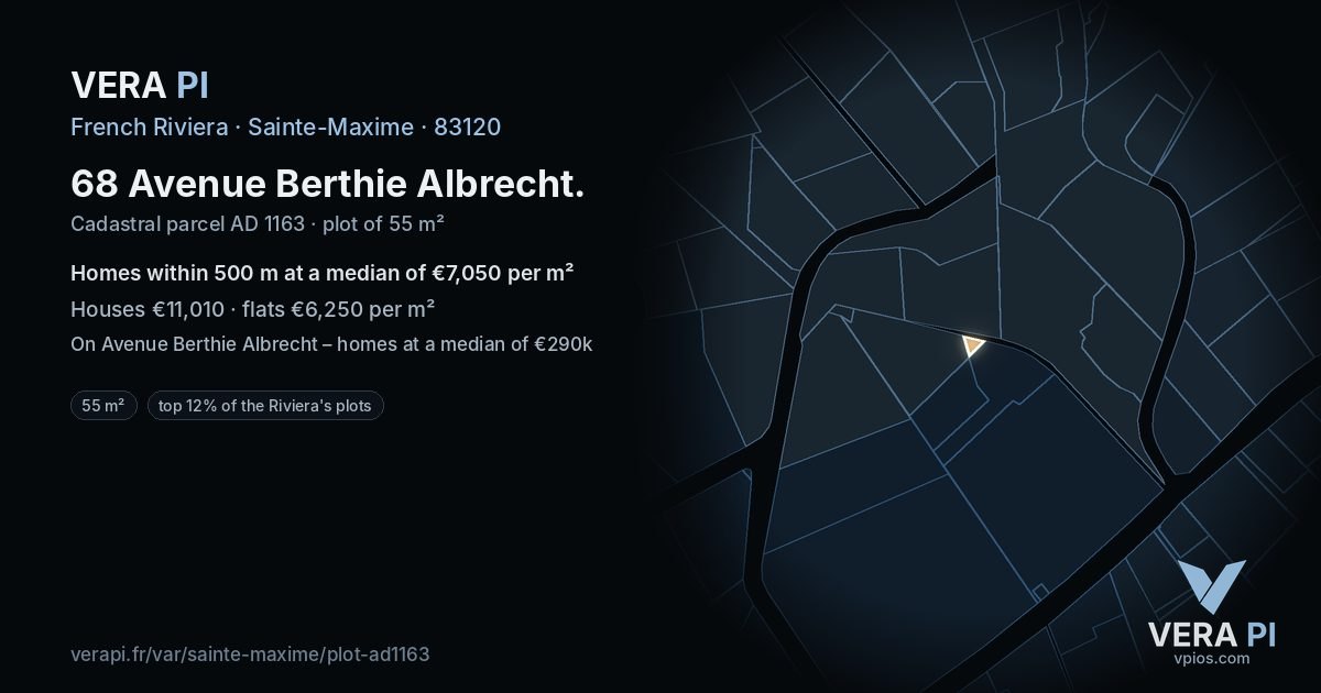 68 Avenue Berthie Albrecht, Sainte-Maxime at night – the plot lit, the parcels around coloured by the prices near them