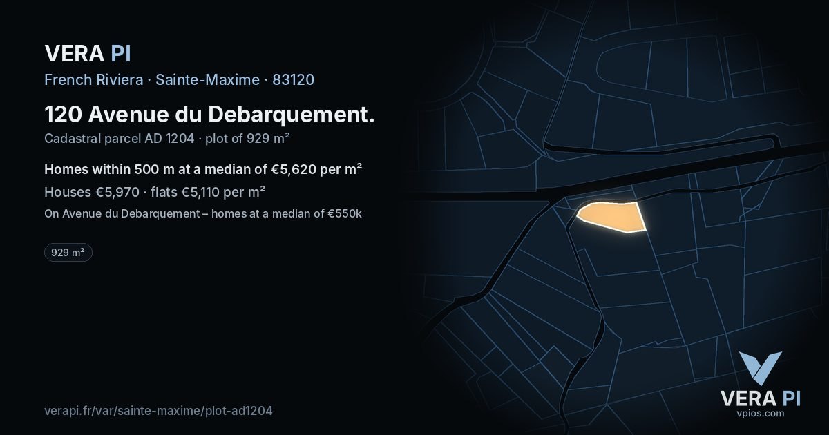 120 Avenue du Debarquement, Sainte-Maxime at night – the plot lit, the parcels around coloured by the prices near them