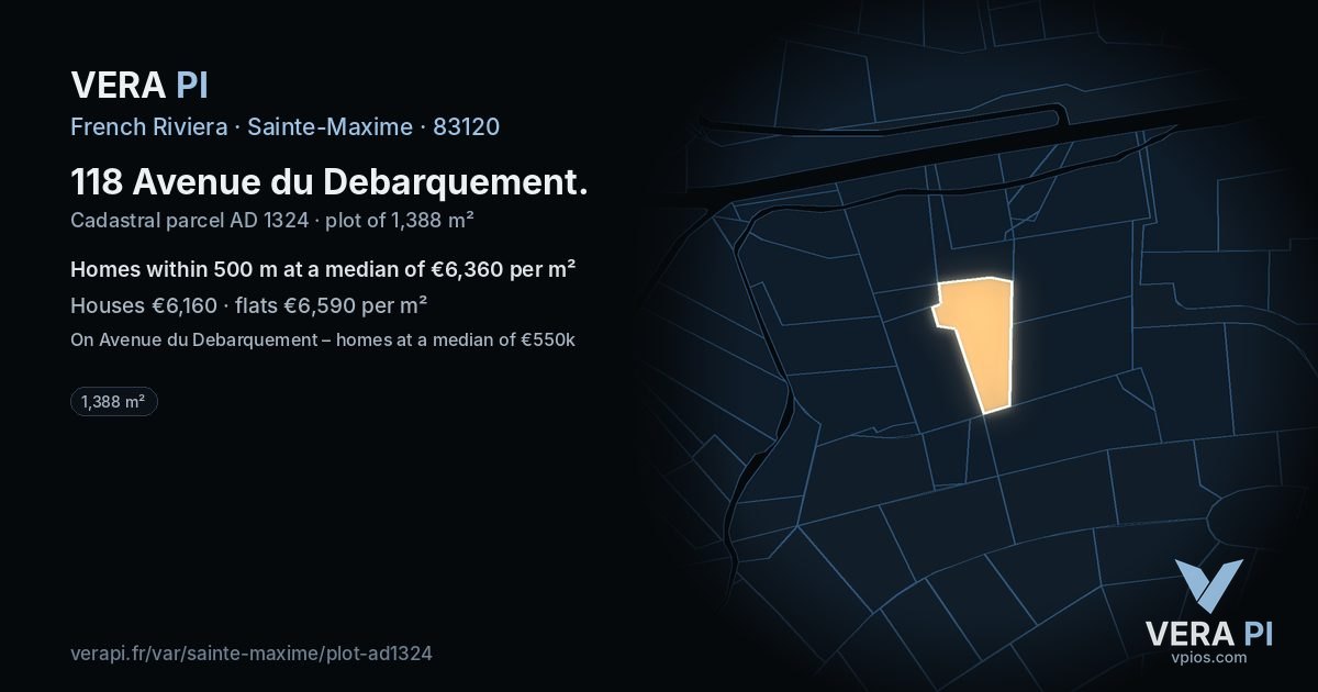 118 Avenue du Debarquement, Sainte-Maxime at night – the plot lit, the parcels around coloured by the prices near them