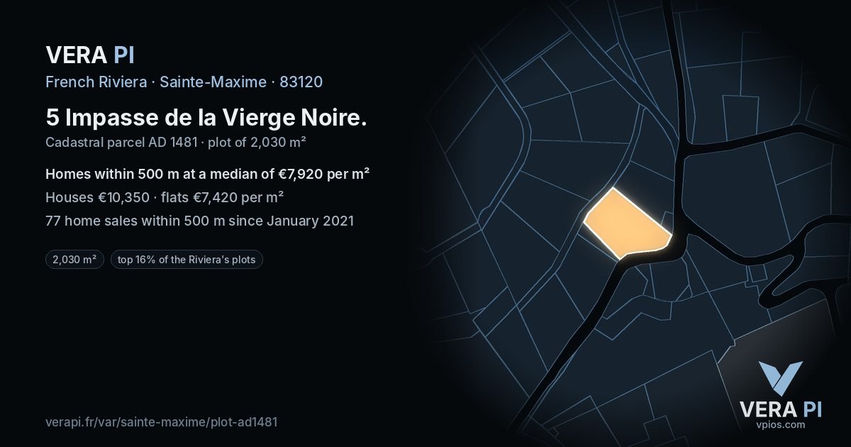 5 Impasse de la Vierge Noire, Sainte-Maxime at night – the plot lit, the parcels around coloured by the prices near them