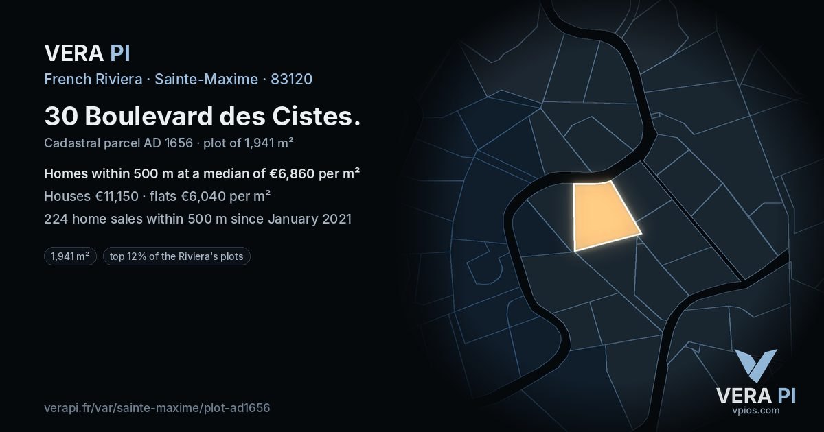 30 Boulevard des Cistes, Sainte-Maxime at night – the plot lit, the parcels around coloured by the prices near them