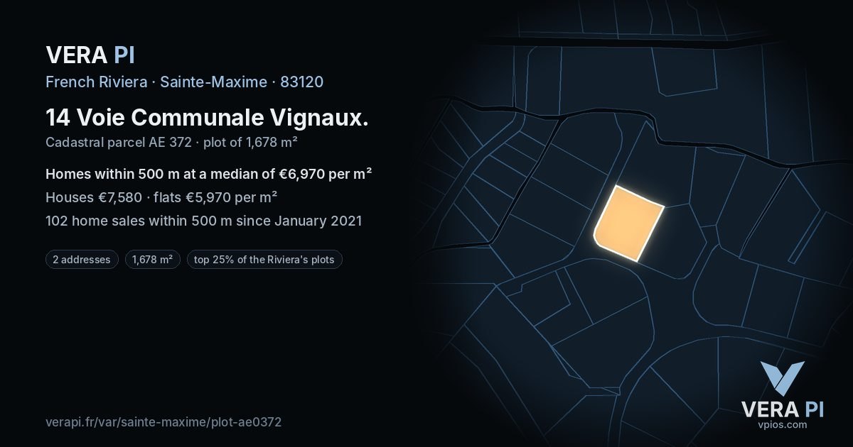 14 Voie Communale Vignaux, Sainte-Maxime at night – the plot lit, the parcels around coloured by the prices near them