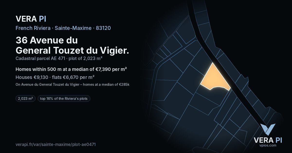 36 Avenue du General Touzet du Vigier, Sainte-Maxime at night – the plot lit, the parcels around coloured by the prices near them
