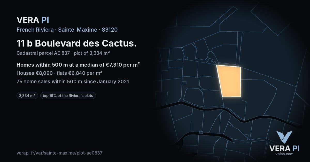 11 b Boulevard des Cactus, Sainte-Maxime at night – the plot lit, the parcels around coloured by the prices near them