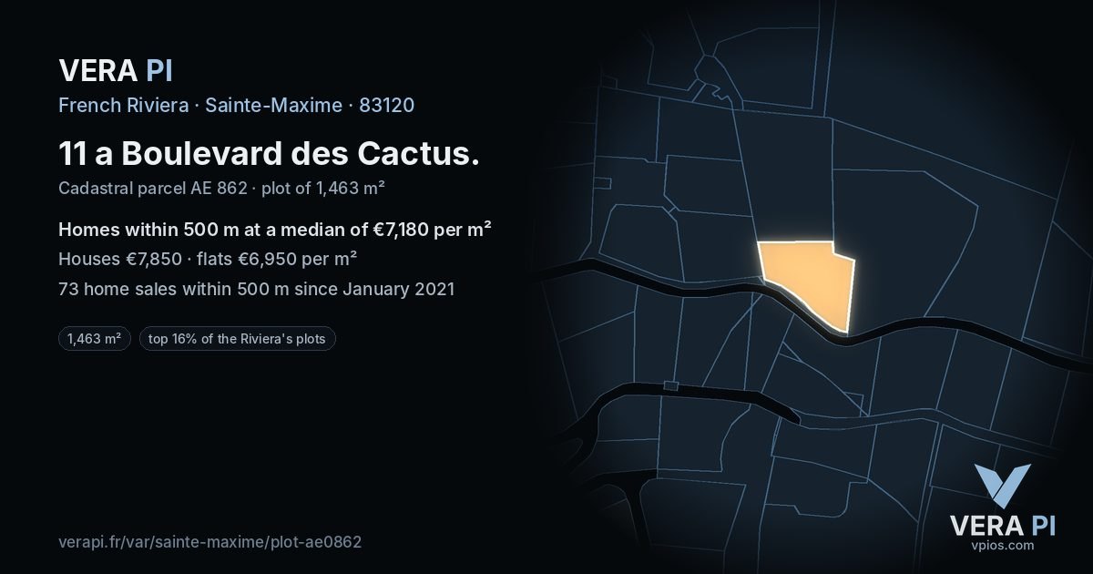 11 a Boulevard des Cactus, Sainte-Maxime at night – the plot lit, the parcels around coloured by the prices near them