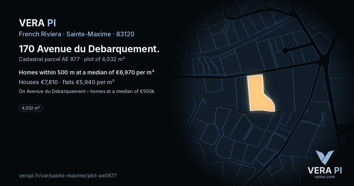 170 Avenue du Debarquement, Sainte-Maxime at night – the plot lit, the parcels around coloured by the prices near them