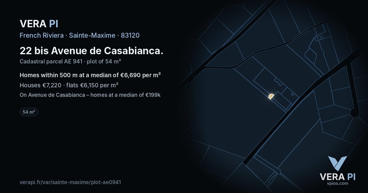22 bis Avenue de Casabianca, Sainte-Maxime at night – the plot lit, the parcels around coloured by the prices near them