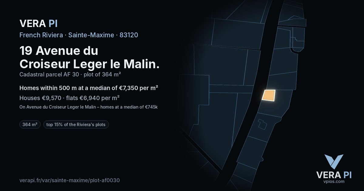 19 Avenue du Croiseur Leger le Malin, Sainte-Maxime at night – the plot lit, the parcels around coloured by the prices near them
