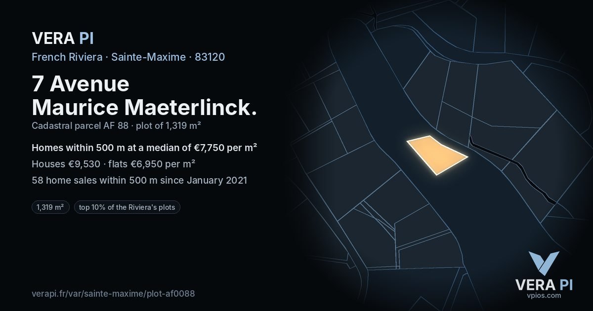 7 Avenue Maurice Maeterlinck, Sainte-Maxime at night – the plot lit, the parcels around coloured by the prices near them