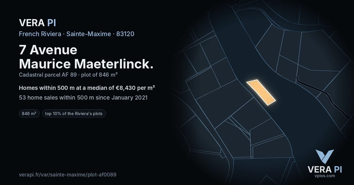 7 Avenue Maurice Maeterlinck, Sainte-Maxime at night – the plot lit, the parcels around coloured by the prices near them