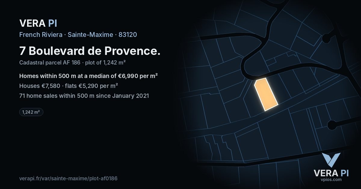 7 Boulevard de Provence, Sainte-Maxime at night – the plot lit, the parcels around coloured by the prices near them
