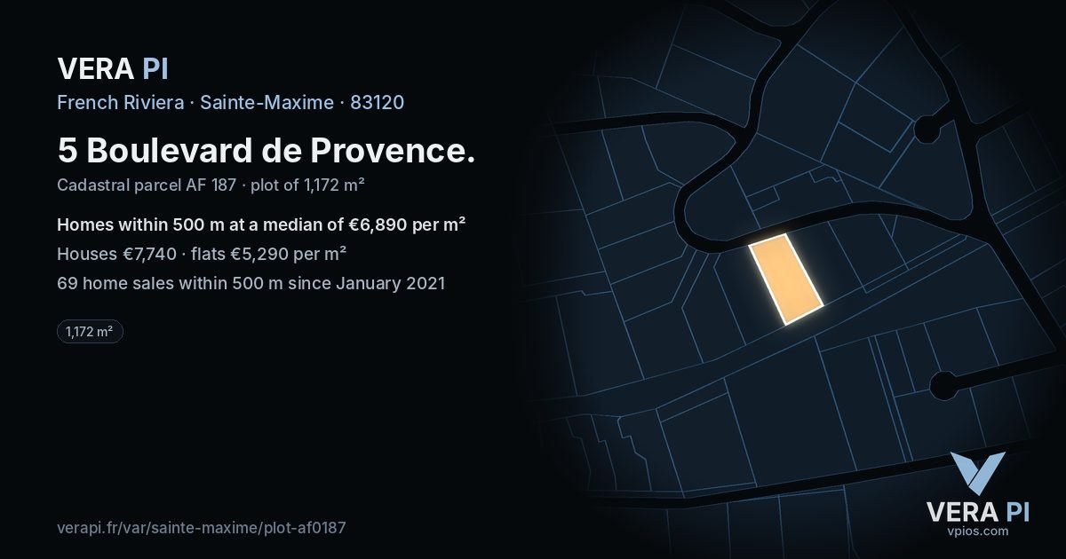 5 Boulevard de Provence, Sainte-Maxime at night – the plot lit, the parcels around coloured by the prices near them