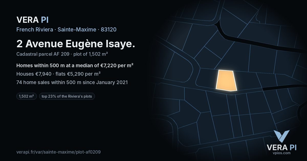 2 Avenue Eugène Isaye, Sainte-Maxime at night – the plot lit, the parcels around coloured by the prices near them