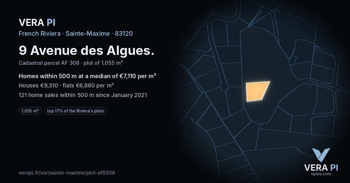 9 Avenue des Algues, Sainte-Maxime at night – the plot lit, the parcels around coloured by the prices near them