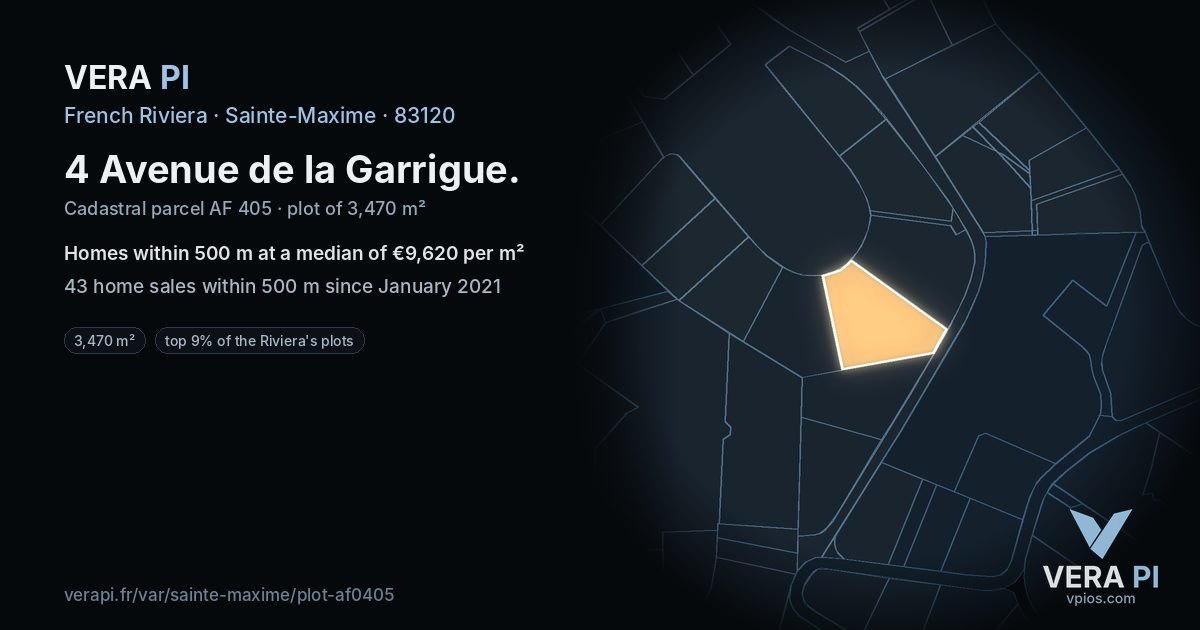4 Avenue de la Garrigue, Sainte-Maxime at night – the plot lit, the parcels around coloured by the prices near them