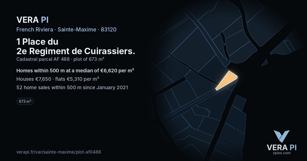 1 Place du 2e Regiment de Cuirassiers, Sainte-Maxime at night – the plot lit, the parcels around coloured by the prices near them