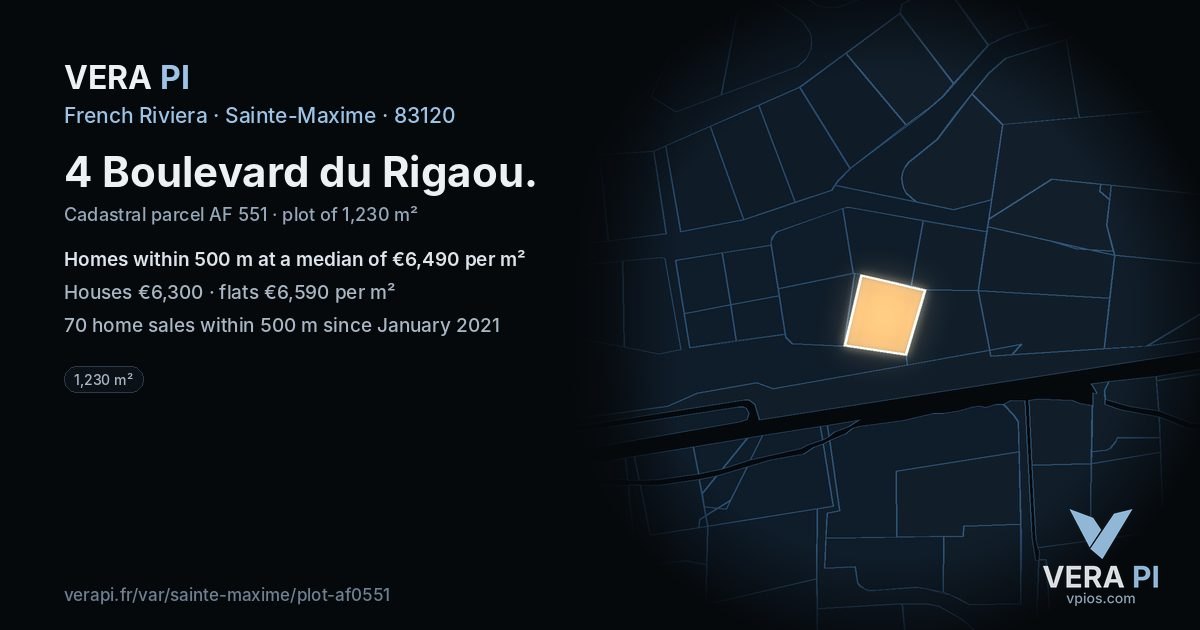 4 Boulevard du Rigaou, Sainte-Maxime at night – the plot lit, the parcels around coloured by the prices near them
