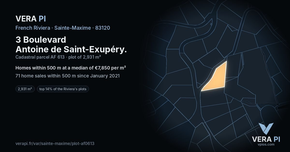 3 Boulevard Antoine de Saint-Exupéry, Sainte-Maxime at night – the plot lit, the parcels around coloured by the prices near them