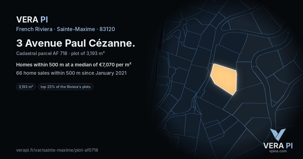 3 Avenue Paul Cézanne, Sainte-Maxime at night – the plot lit, the parcels around coloured by the prices near them