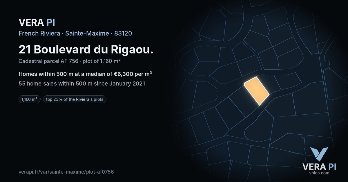 21 Boulevard du Rigaou, Sainte-Maxime at night – the plot lit, the parcels around coloured by the prices near them