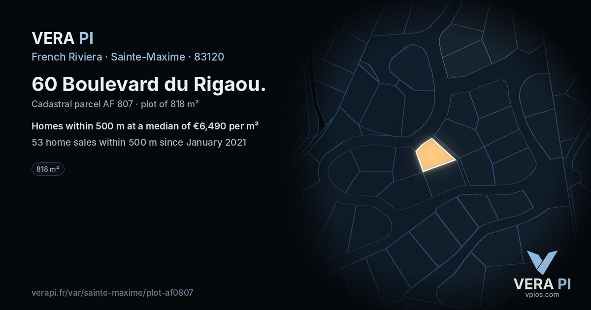 60 Boulevard du Rigaou, Sainte-Maxime at night – the plot lit, the parcels around coloured by the prices near them