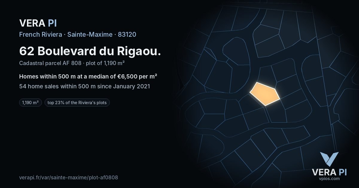 62 Boulevard du Rigaou, Sainte-Maxime at night – the plot lit, the parcels around coloured by the prices near them
