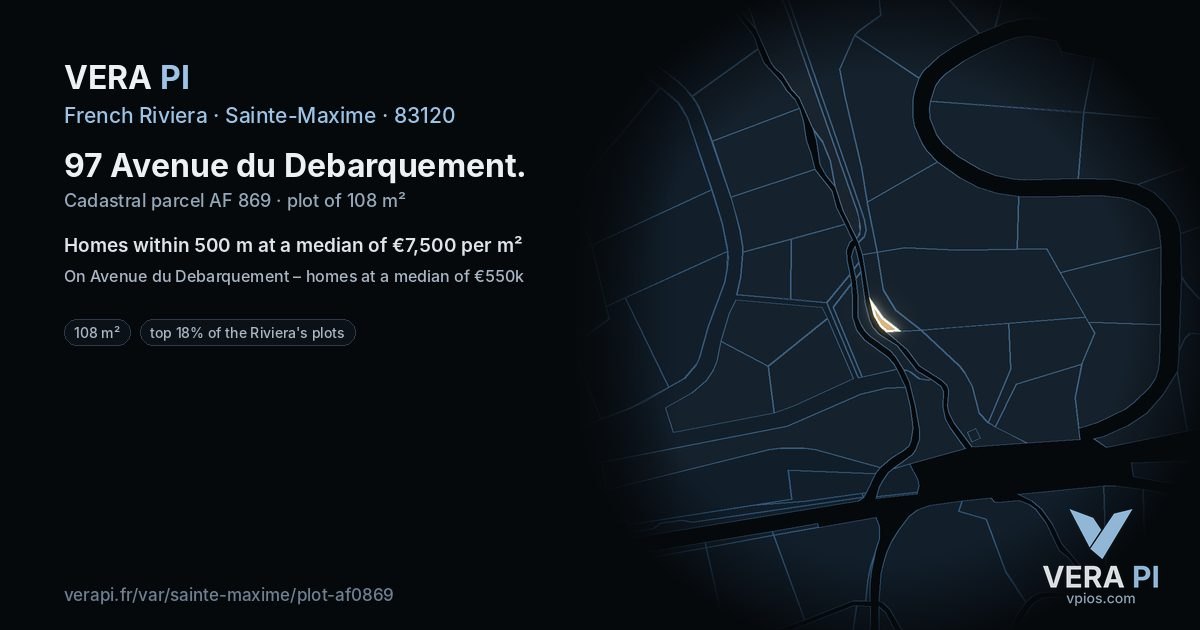 97 Avenue du Debarquement, Sainte-Maxime at night – the plot lit, the parcels around coloured by the prices near them