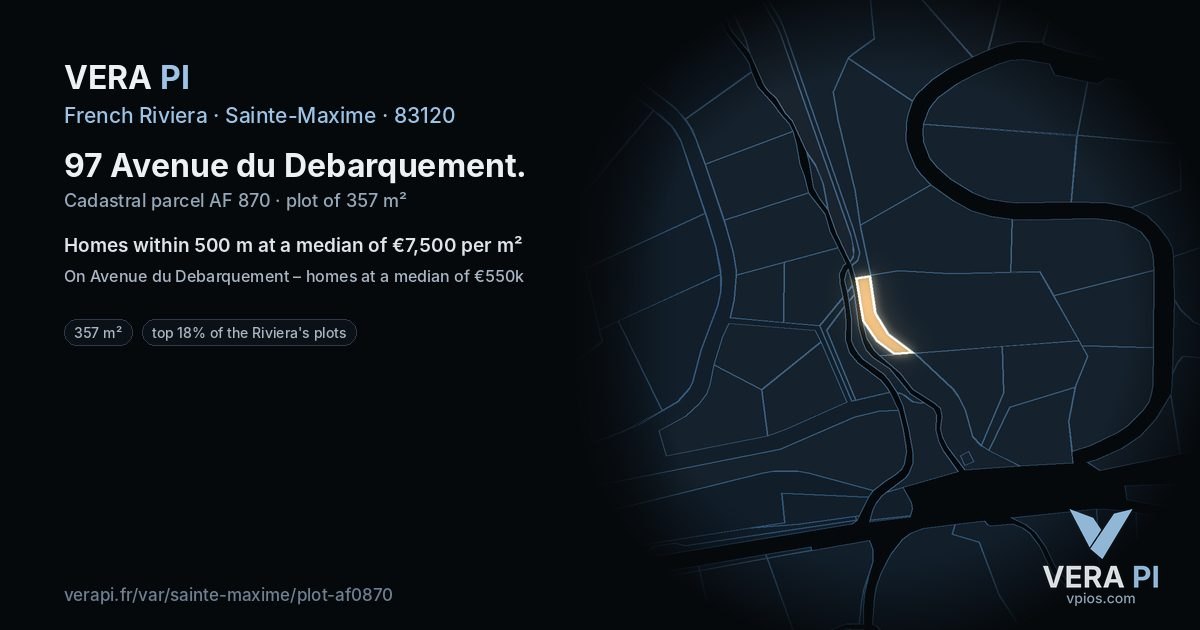97 Avenue du Debarquement, Sainte-Maxime at night – the plot lit, the parcels around coloured by the prices near them