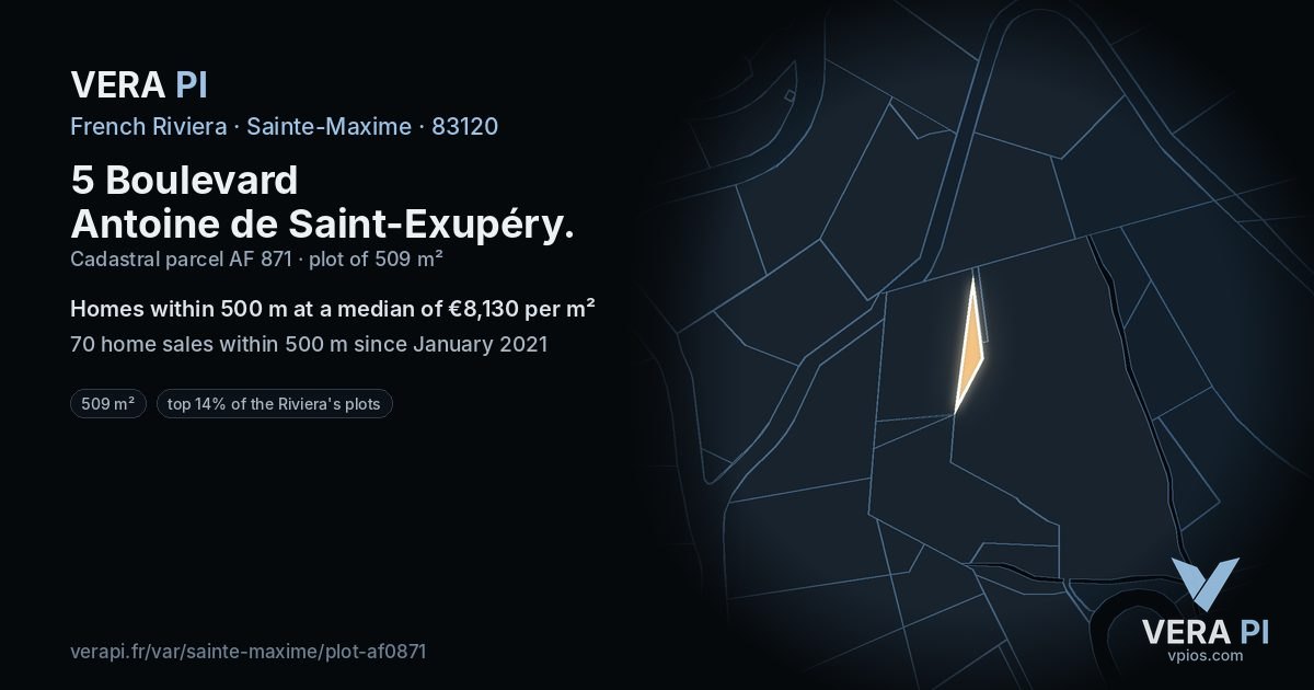 5 Boulevard Antoine de Saint-Exupéry, Sainte-Maxime at night – the plot lit, the parcels around coloured by the prices near them