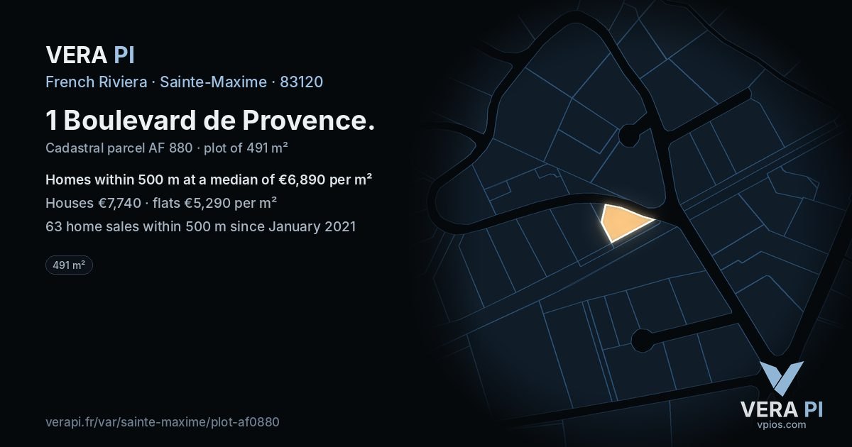 1 Boulevard de Provence, Sainte-Maxime at night – the plot lit, the parcels around coloured by the prices near them