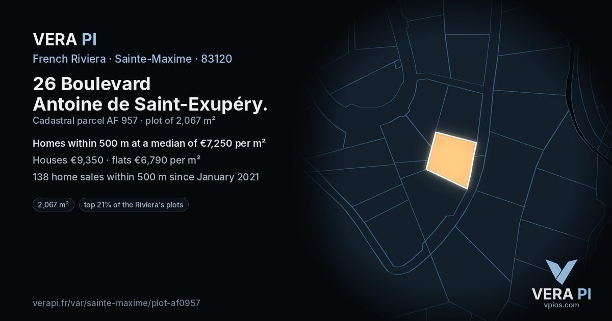 26 Boulevard Antoine de Saint-Exupéry, Sainte-Maxime at night – the plot lit, the parcels around coloured by the prices near them