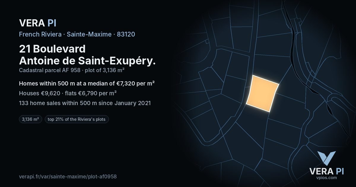 21 Boulevard Antoine de Saint-Exupéry, Sainte-Maxime at night – the plot lit, the parcels around coloured by the prices near them