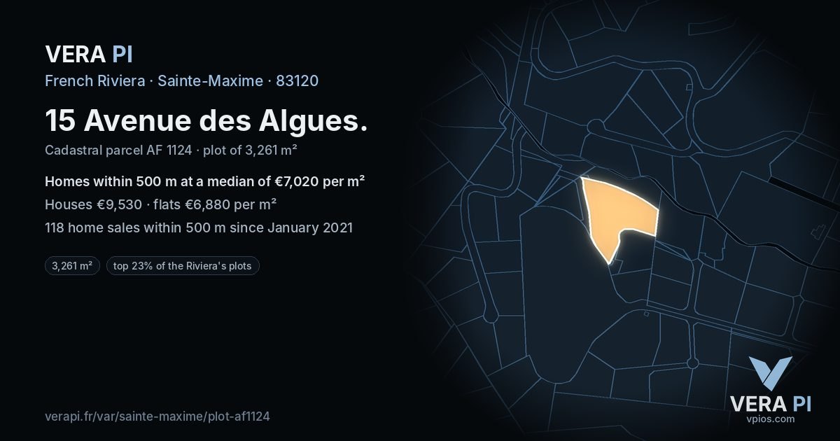 15 Avenue des Algues, Sainte-Maxime at night – the plot lit, the parcels around coloured by the prices near them