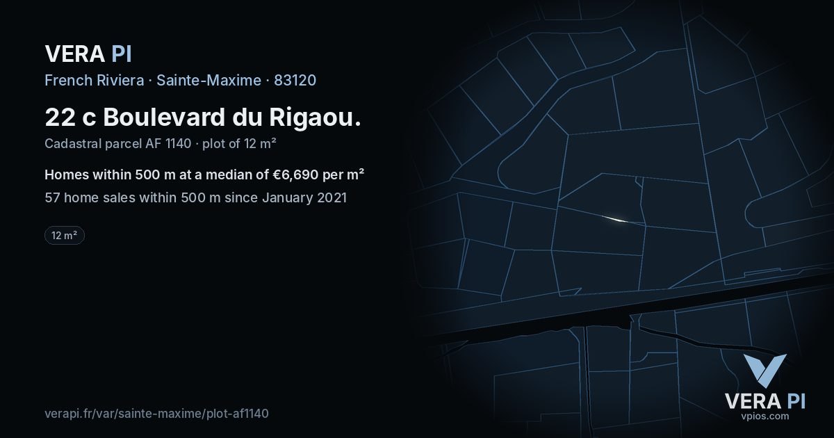 22 c Boulevard du Rigaou, Sainte-Maxime at night – the plot lit, the parcels around coloured by the prices near them