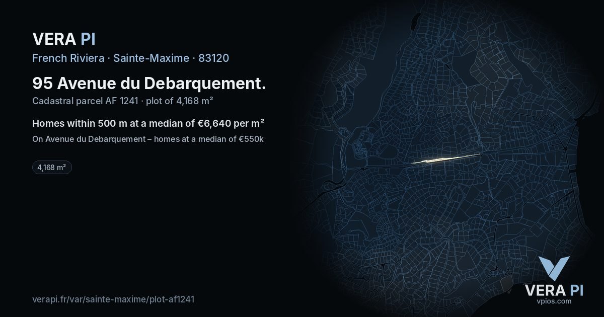 95 Avenue du Debarquement, Sainte-Maxime at night – the plot lit, the parcels around coloured by the prices near them
