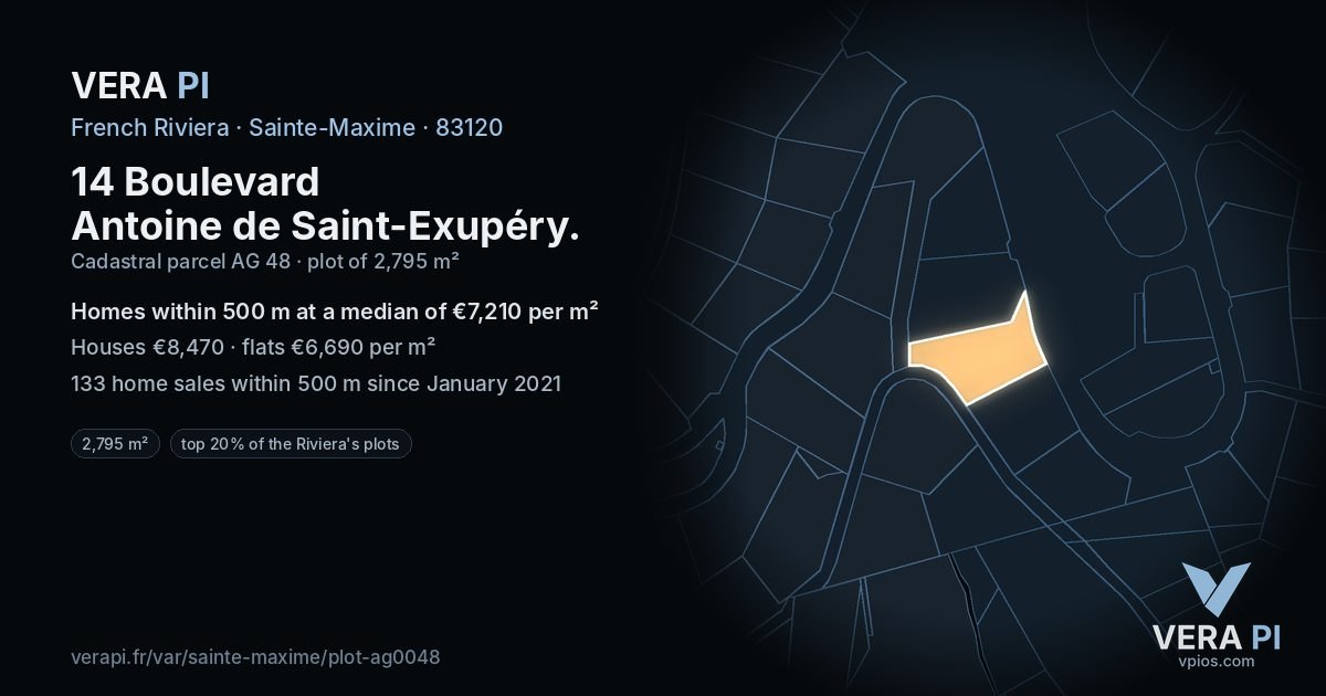 14 Boulevard Antoine de Saint-Exupéry, Sainte-Maxime at night – the plot lit, the parcels around coloured by the prices near them