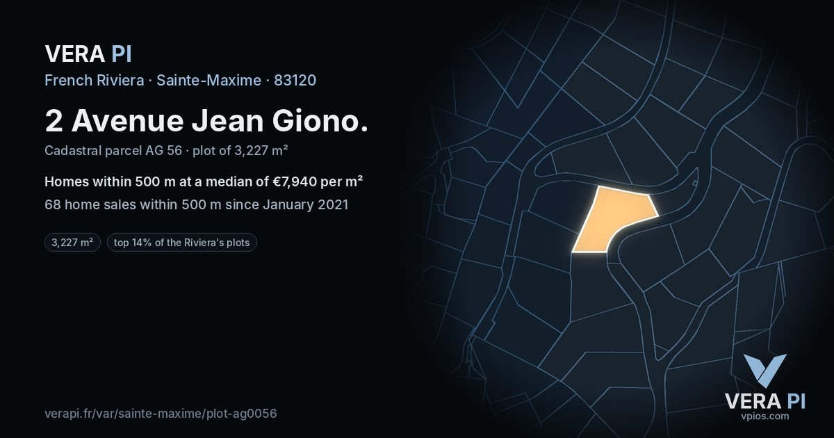 2 Avenue Jean Giono, Sainte-Maxime at night – the plot lit, the parcels around coloured by the prices near them