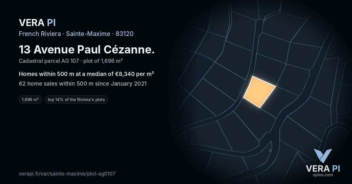 13 Avenue Paul Cézanne, Sainte-Maxime at night – the plot lit, the parcels around coloured by the prices near them